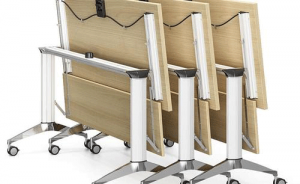 可折疊培訓(xùn)桌擁有怎樣的優(yōu)勢(shì)特點(diǎn)？