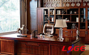 為實木辦公家具上漆能帶來哪些優(yōu)勢呢？