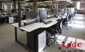 為何辦公家具定制好處更多？需如何進行？